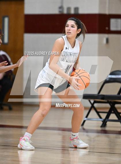 Thumbnail 3 in Montville vs. Morristown photogallery.