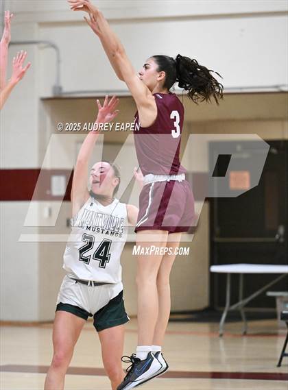 Thumbnail 3 in Montville vs. Morristown photogallery.