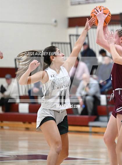 Thumbnail 3 in Montville vs. Morristown photogallery.
