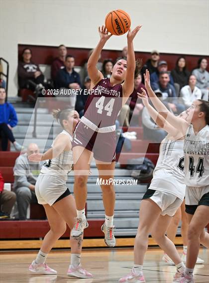 Thumbnail 3 in Montville vs. Morristown photogallery.