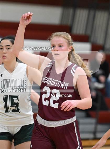 Thumbnail 2 in Montville vs. Morristown photogallery.