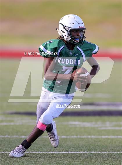 Thumbnail 3 in Robinson @ Rudder photogallery.