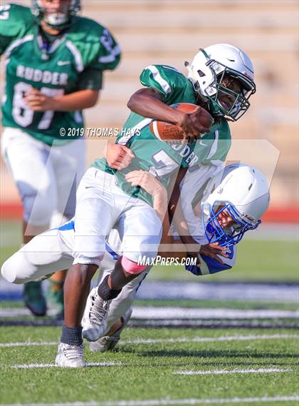 Thumbnail 3 in Robinson @ Rudder photogallery.