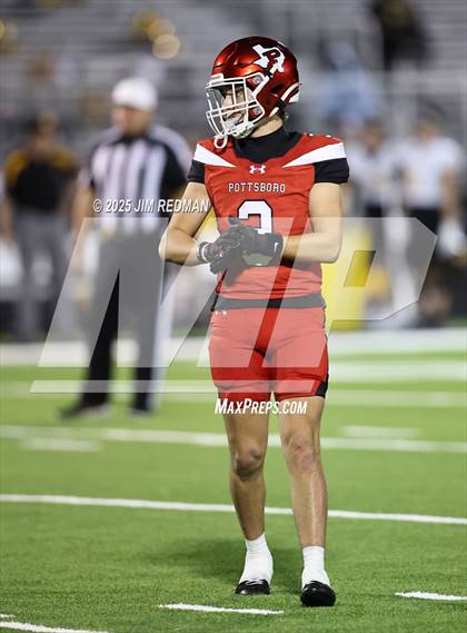 Thumbnail 2 in Malakoff @ Pottsboro (UIL 3A D1 Area Football Playoff) photogallery.