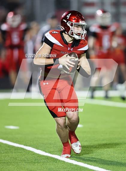 Thumbnail 2 in Malakoff @ Pottsboro (UIL 3A D1 Area Football Playoff) photogallery.