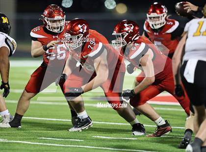 Thumbnail 3 in Malakoff @ Pottsboro (UIL 3A D1 Area Football Playoff) photogallery.