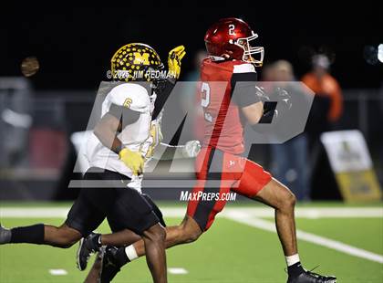 Thumbnail 3 in Malakoff @ Pottsboro (UIL 3A D1 Area Football Playoff) photogallery.