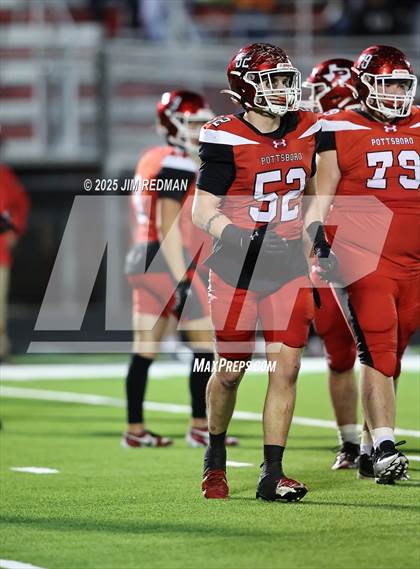 Thumbnail 3 in Malakoff @ Pottsboro (UIL 3A D1 Area Football Playoff) photogallery.
