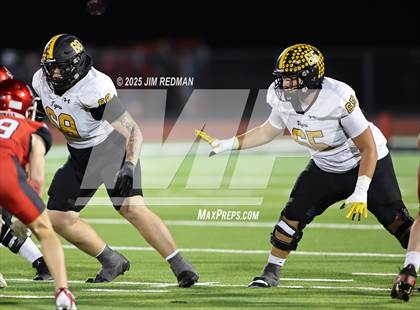 Thumbnail 2 in Malakoff @ Pottsboro (UIL 3A D1 Area Football Playoff) photogallery.
