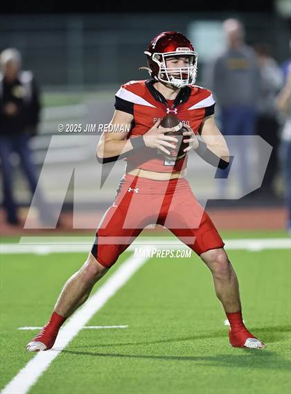 Thumbnail 2 in Malakoff @ Pottsboro (UIL 3A D1 Area Football Playoff) photogallery.