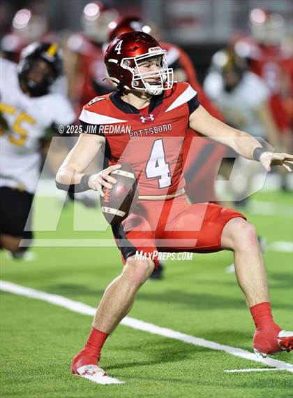 Thumbnail 2 in Malakoff @ Pottsboro (UIL 3A D1 Area Football Playoff) photogallery.