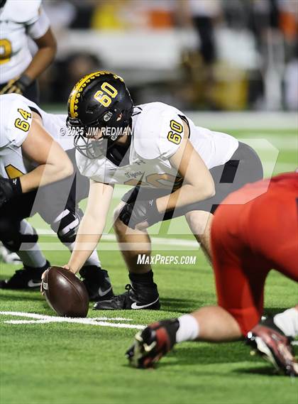Thumbnail 2 in Malakoff @ Pottsboro (UIL 3A D1 Area Football Playoff) photogallery.