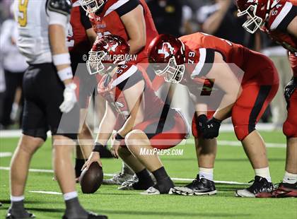 Thumbnail 3 in Malakoff @ Pottsboro (UIL 3A D1 Area Football Playoff) photogallery.