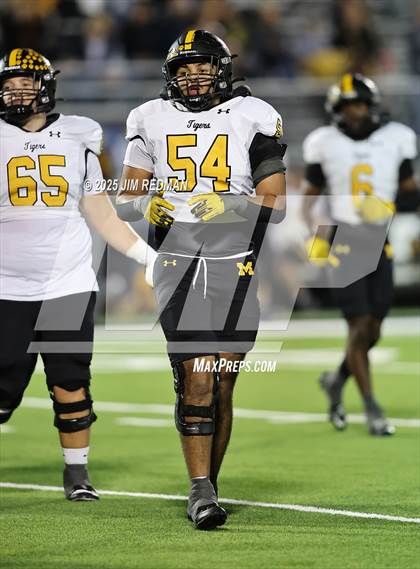 Thumbnail 3 in Malakoff @ Pottsboro (UIL 3A D1 Area Football Playoff) photogallery.