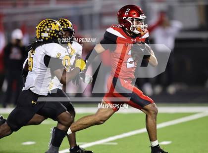 Thumbnail 1 in Malakoff @ Pottsboro (UIL 3A D1 Area Football Playoff) photogallery.