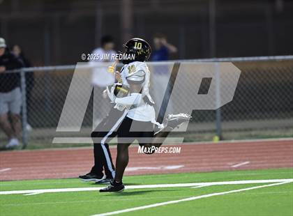 Thumbnail 3 in Malakoff @ Pottsboro (UIL 3A D1 Area Football Playoff) photogallery.