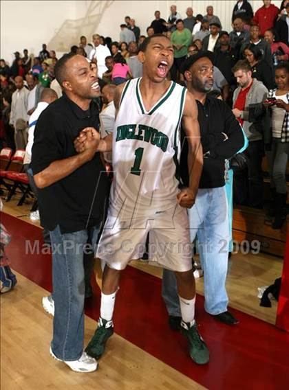Thumbnail 1 in Bishop Montgomery vs. Inglewood (CIF SS Semifinals) photogallery.
