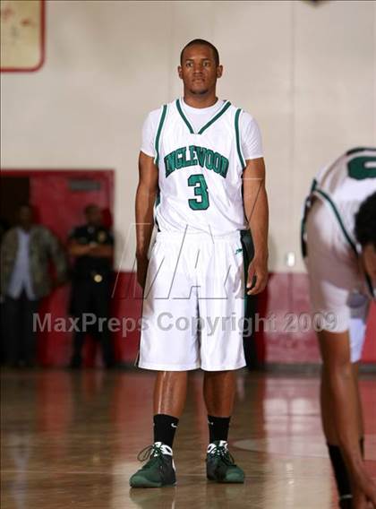 Thumbnail 3 in Bishop Montgomery vs. Inglewood (CIF SS Semifinals) photogallery.