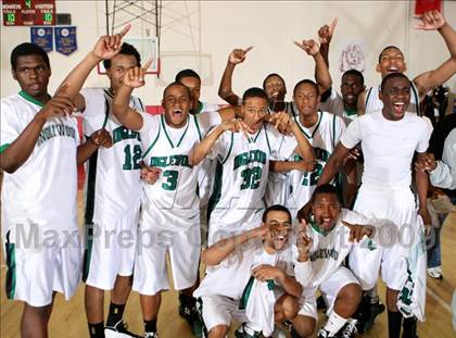 Thumbnail 3 in Bishop Montgomery vs. Inglewood (CIF SS Semifinals) photogallery.