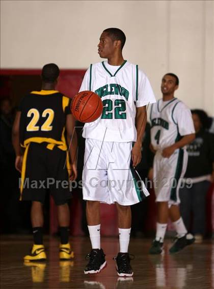 Thumbnail 3 in Bishop Montgomery vs. Inglewood (CIF SS Semifinals) photogallery.