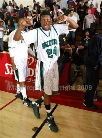 Thumbnail 1 in Bishop Montgomery vs. Inglewood (CIF SS Semifinals) photogallery.