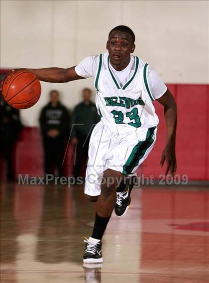 Thumbnail 1 in Bishop Montgomery vs. Inglewood (CIF SS Semifinals) photogallery.