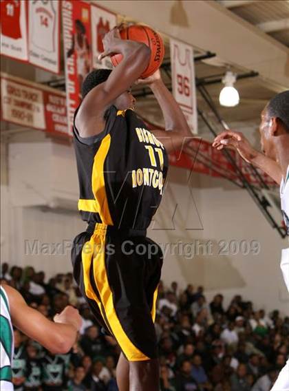 Thumbnail 1 in Bishop Montgomery vs. Inglewood (CIF SS Semifinals) photogallery.