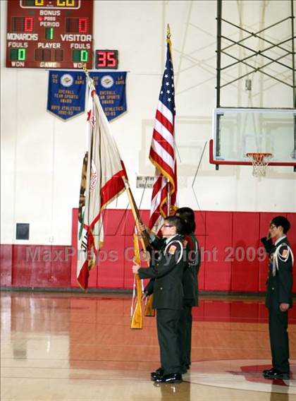 Thumbnail 3 in Bishop Montgomery vs. Inglewood (CIF SS Semifinals) photogallery.