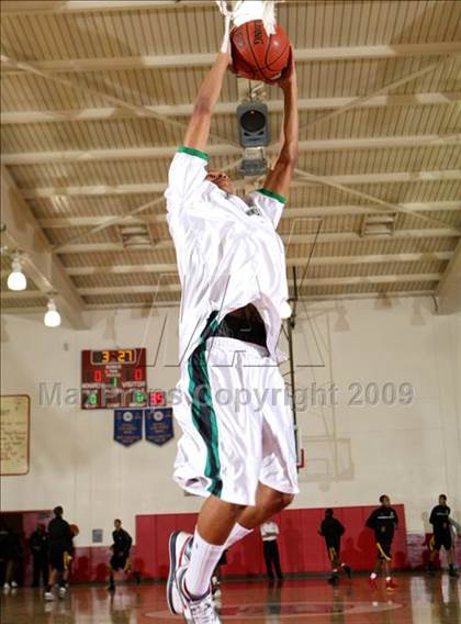 Thumbnail 1 in Bishop Montgomery vs. Inglewood (CIF SS Semifinals) photogallery.