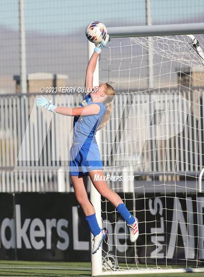 Thumbnail 3 in St. Joseph vs. Parowan (UHSAA 2A Semifinal) photogallery.