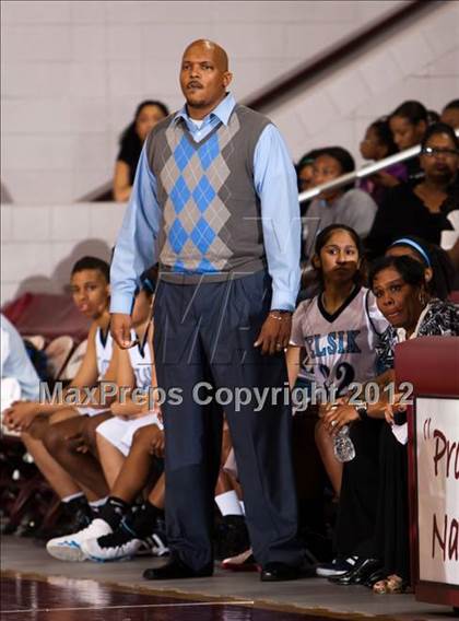 Thumbnail 3 in Alief Elsik vs. Clear Springs (UIL 5A Region 3 Semifinal) photogallery.