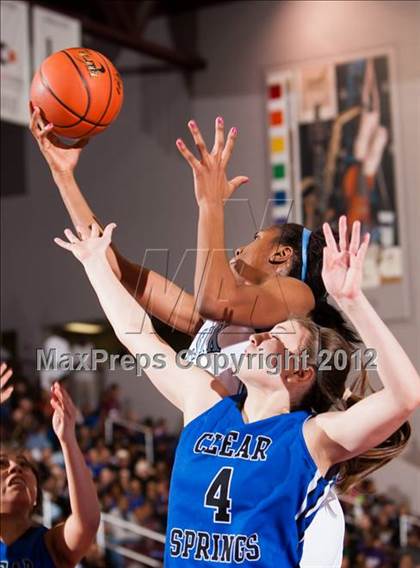 Thumbnail 1 in Alief Elsik vs. Clear Springs (UIL 5A Region 3 Semifinal) photogallery.