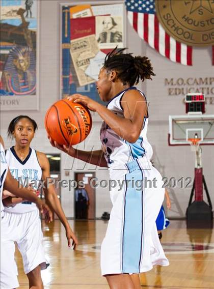 Thumbnail 1 in Alief Elsik vs. Clear Springs (UIL 5A Region 3 Semifinal) photogallery.