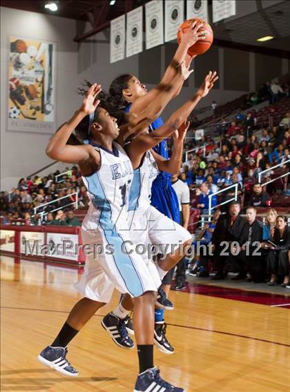 Thumbnail 2 in Alief Elsik vs. Clear Springs (UIL 5A Region 3 Semifinal) photogallery.