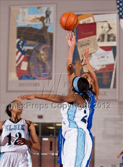 Thumbnail 3 in Alief Elsik vs. Clear Springs (UIL 5A Region 3 Semifinal) photogallery.