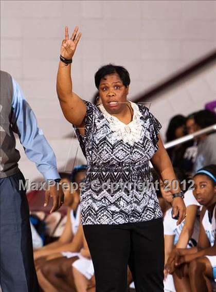 Thumbnail 2 in Alief Elsik vs. Clear Springs (UIL 5A Region 3 Semifinal) photogallery.