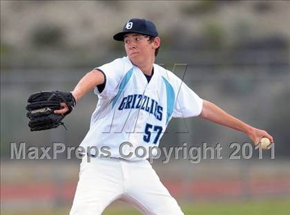 Thumbnail 3 in Kaiser @ Los Osos photogallery.