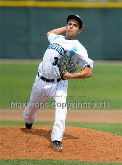Thumbnail 3 in Kaiser @ Los Osos photogallery.