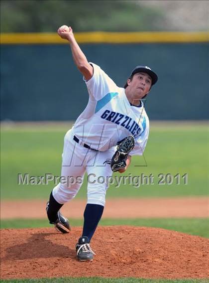 Thumbnail 2 in Kaiser @ Los Osos photogallery.