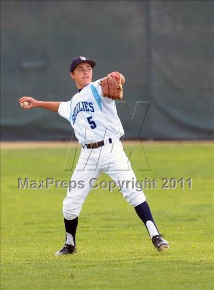 Thumbnail 3 in Kaiser @ Los Osos photogallery.