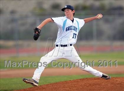 Thumbnail 1 in Kaiser @ Los Osos photogallery.