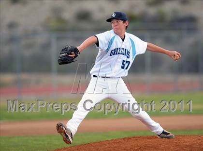Thumbnail 1 in Kaiser @ Los Osos photogallery.