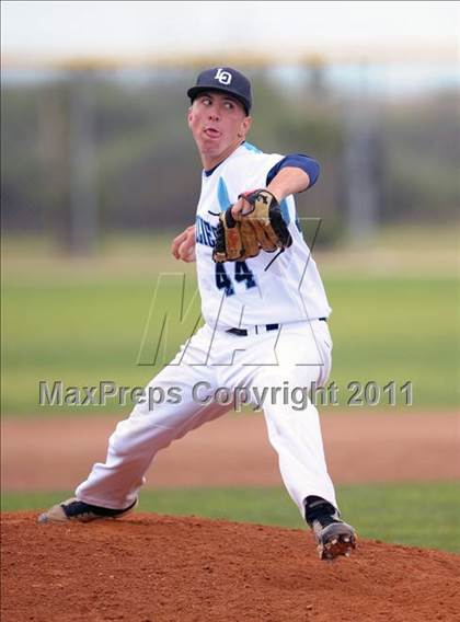 Thumbnail 1 in Kaiser @ Los Osos photogallery.