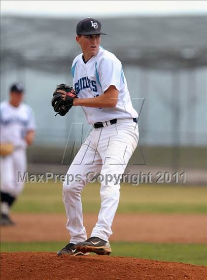 Thumbnail 3 in Kaiser @ Los Osos photogallery.