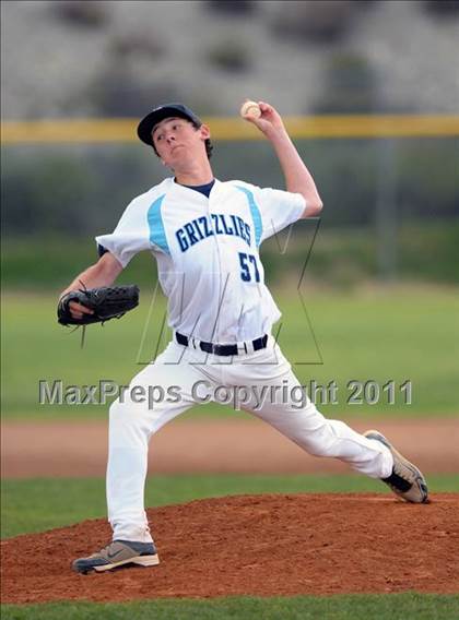Thumbnail 1 in Kaiser @ Los Osos photogallery.