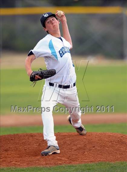 Thumbnail 1 in Kaiser @ Los Osos photogallery.