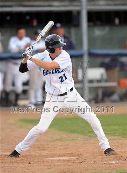 Thumbnail 1 in Kaiser @ Los Osos photogallery.