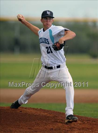 Thumbnail 1 in Kaiser @ Los Osos photogallery.