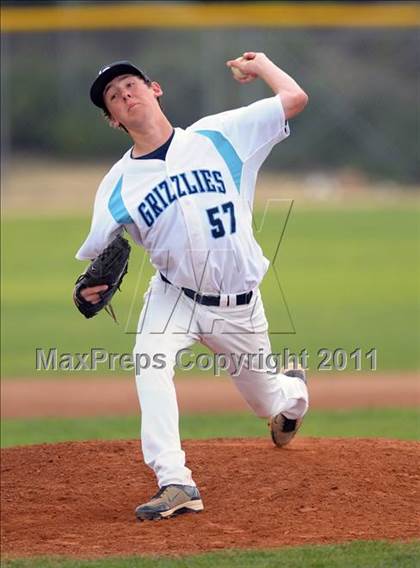 Thumbnail 2 in Kaiser @ Los Osos photogallery.