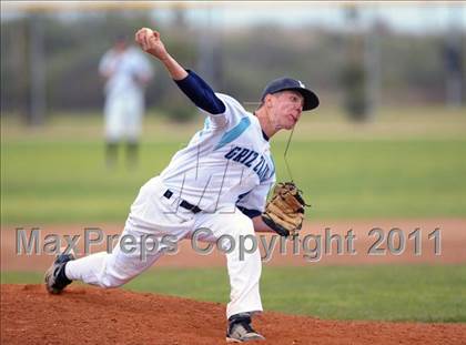 Thumbnail 1 in Kaiser @ Los Osos photogallery.